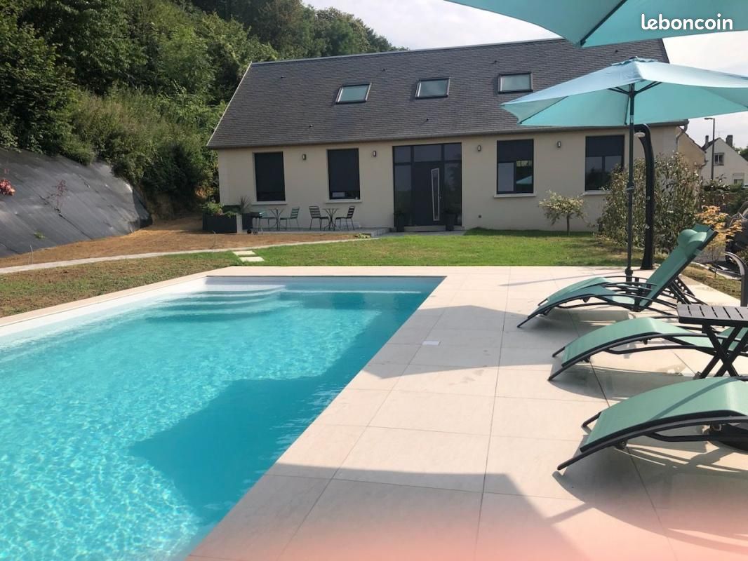 Maison 7 pièces 236 m² · à Blérancourt · 236 m² · 450 000 €