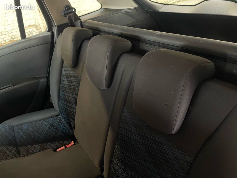 Renault Clio III Estate 1,5 DCi 70 Chvx « Climatisation » (image 4)
