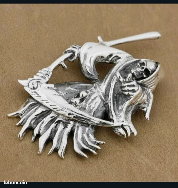 Vente collier gothique (image 5)