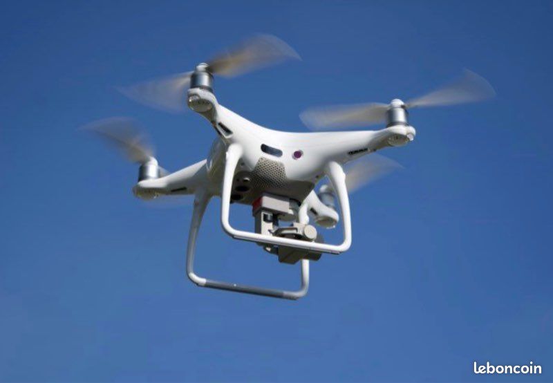 Drone DJI Phantom 4 Pro V2 en très bon état (image 2)