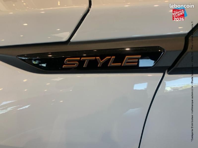 Peugeot 2008 1.2 100ch S&S Style (image 24)