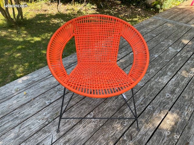Chaise d'exterieur orange (image 4)