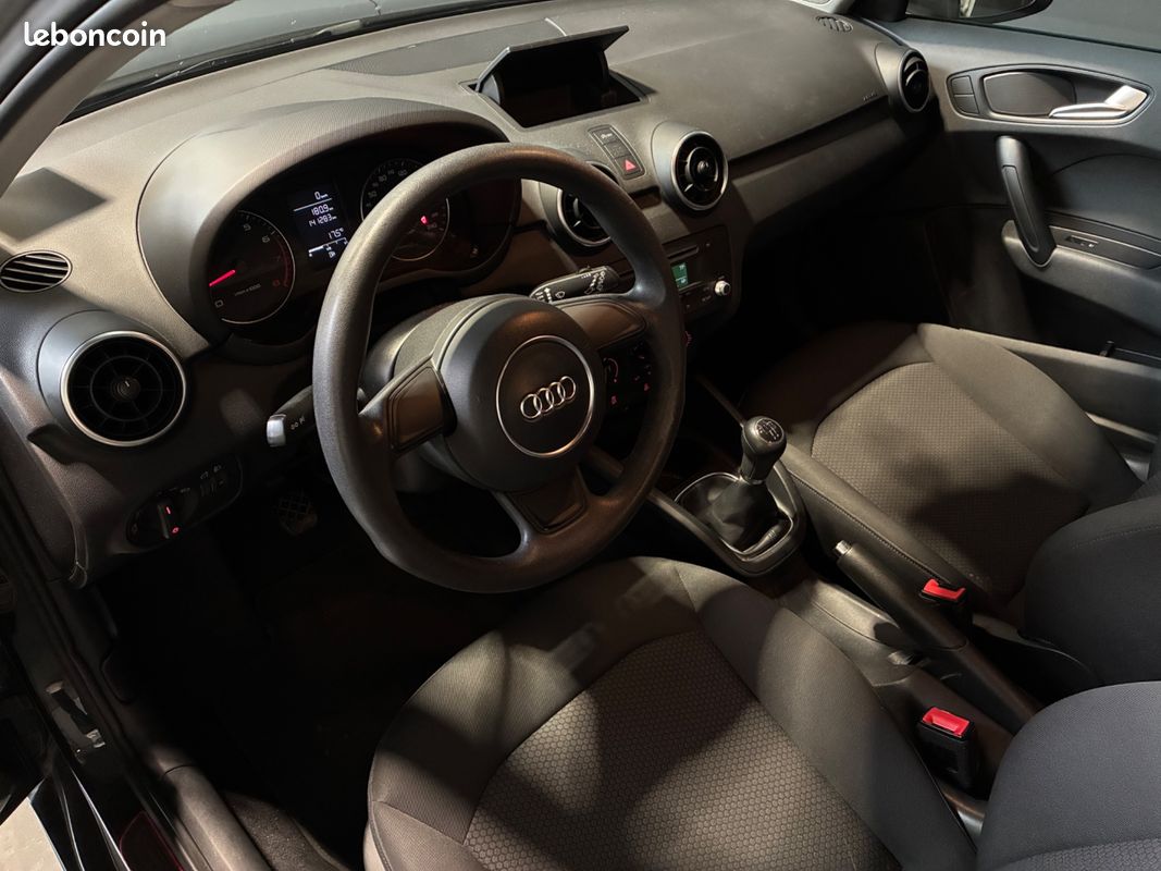AUDI A1 SPORTBACK 1.2 TFSI 86CH AMBIENTe (image 5)