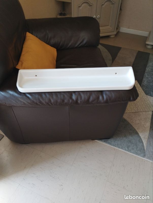 Tablette salle de bain (image 1)