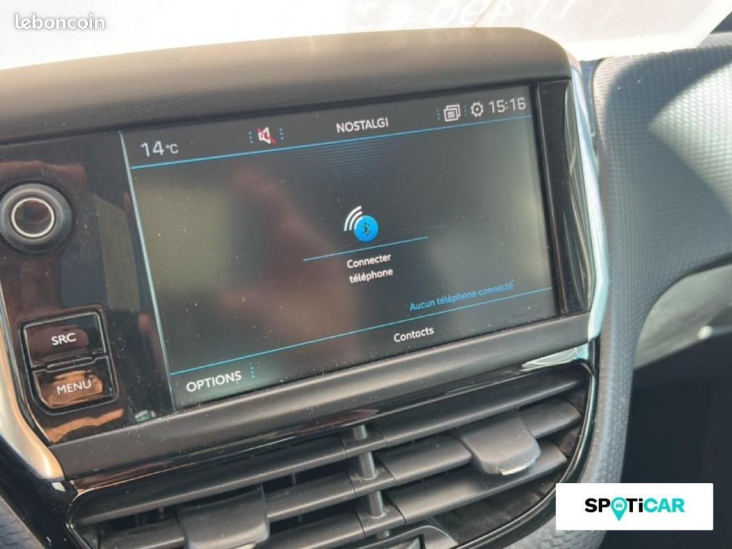 Peugeot 2008 BlueHDi 100ch S&S BVM5 Allure (image 18)