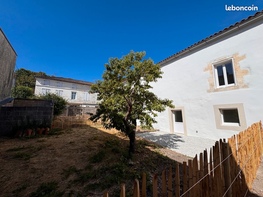 Maison 3 pièces 52 m² · à Angoulême · 51,9 m² · 600 €
