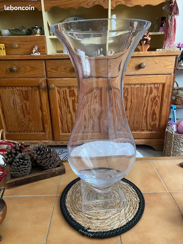 Vase (image 1)
