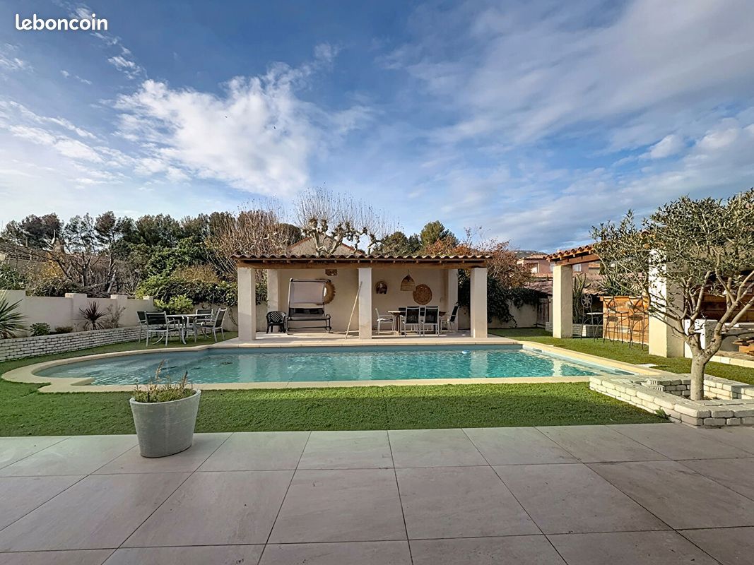 Maison 5 pièces 121 m² · à Aubagne · 121 m² · 610 000 €