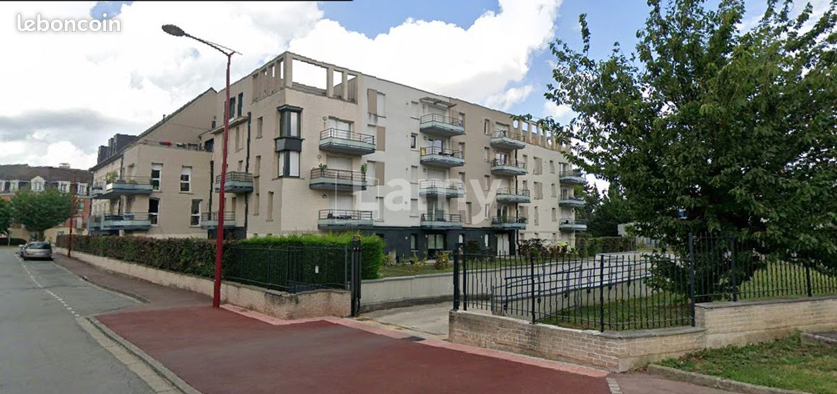 Parking 10 m² · à Marcq-en-Barœul · 10 m² · 57 €/mois