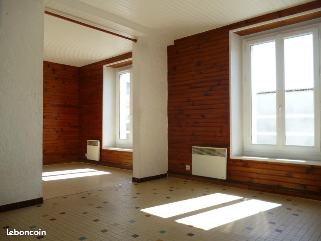 Appartement 1 pièce 26 m² · à Fleury-les-Aubrais · 26 m² · 390 €/mois
