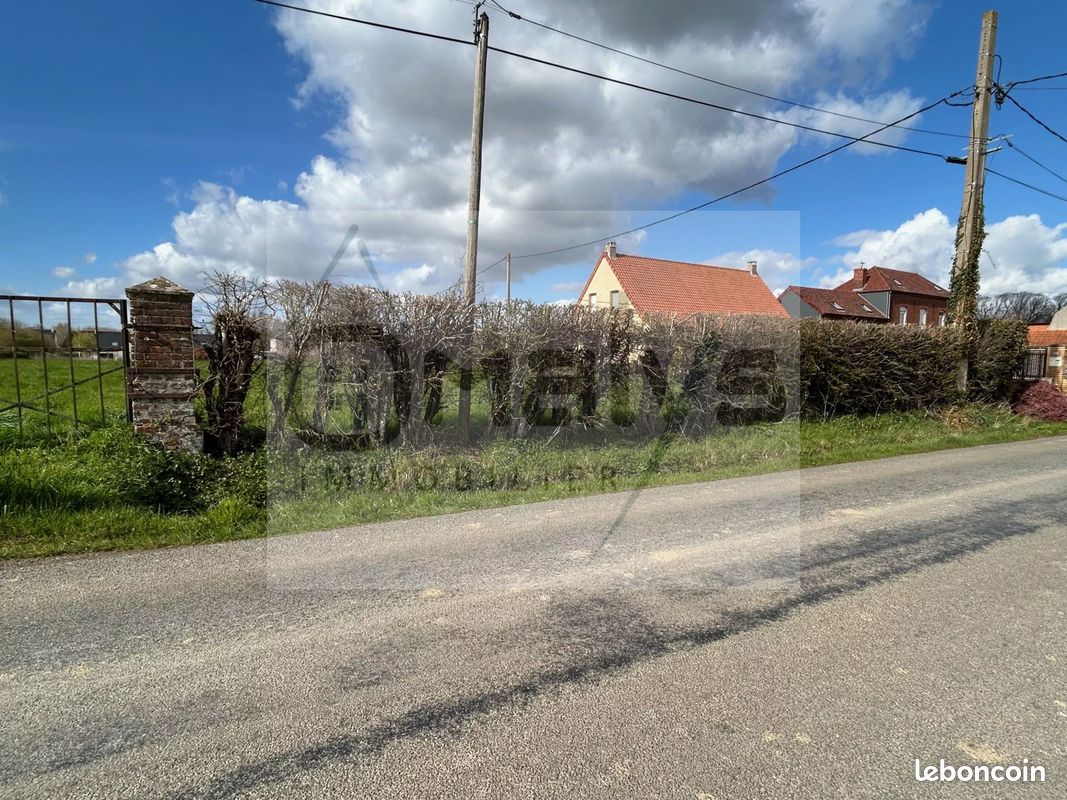 Terrain 1857 m² · à Aire-sur-la-Lys · 1 857 m² · 59 000 €