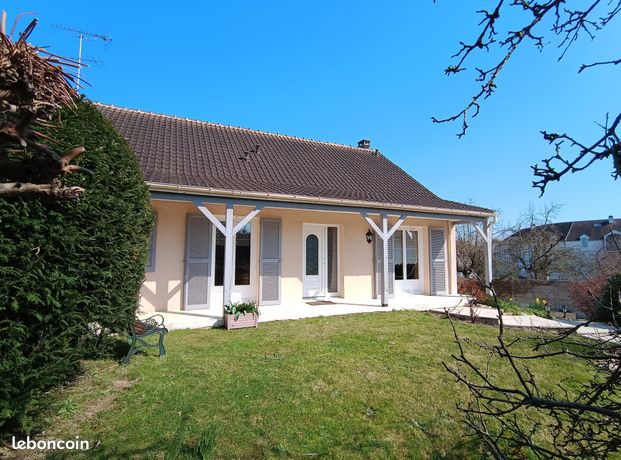 MAISON 5 PIÈCES de 100M2 Le Châtelet en Brie