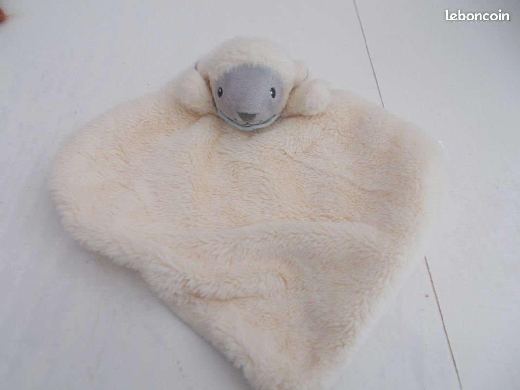 Doudou mouton tex neuf a 6 euro (image 1)