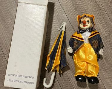 Figurine Ancienne Clown Vintage – Avec Valise Et Parapluie