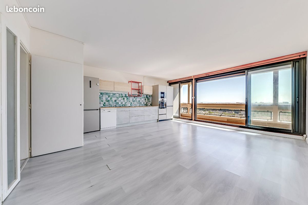 Appartement 3 pièces 75 m² · à Lyon · 75 m² · 180 000 €