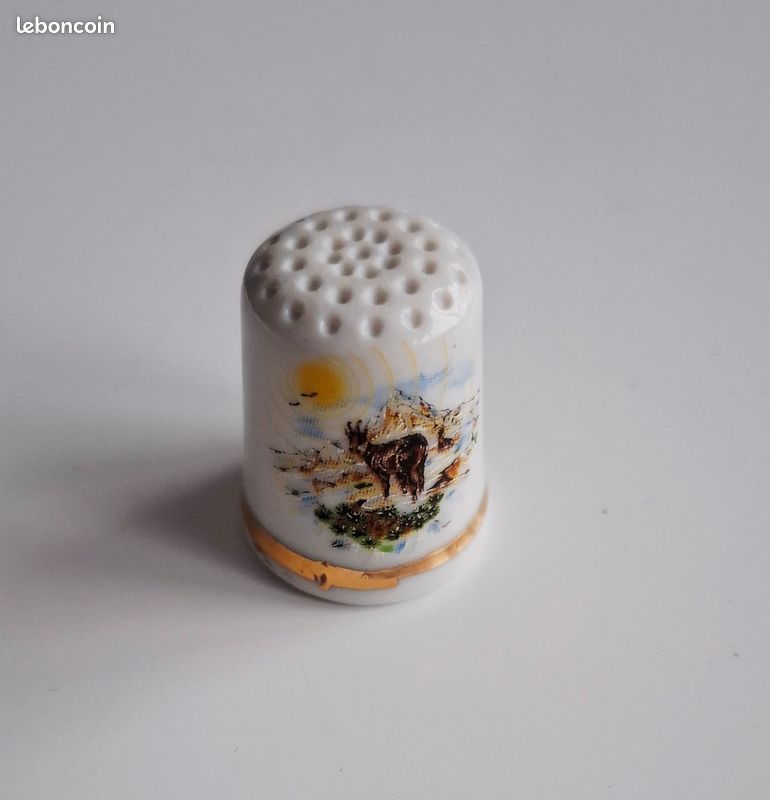 Dés à coudre - Collection de dé à coudre en porcelaine fine - Catawiki