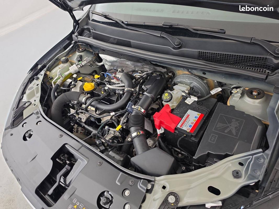 RENAULT Austral mild hybrid 160 auto Techno (image 27)