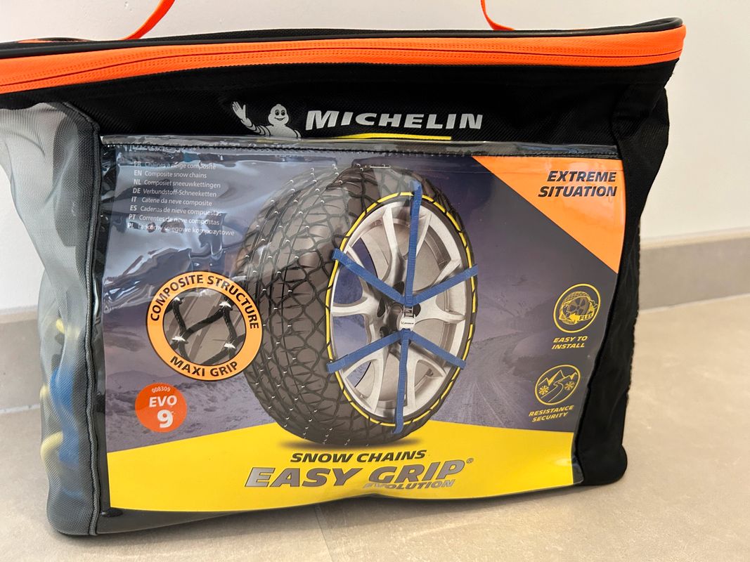 Chaine neige Michelin chaussette EasyGrip Evo - 215 / 60 R 17