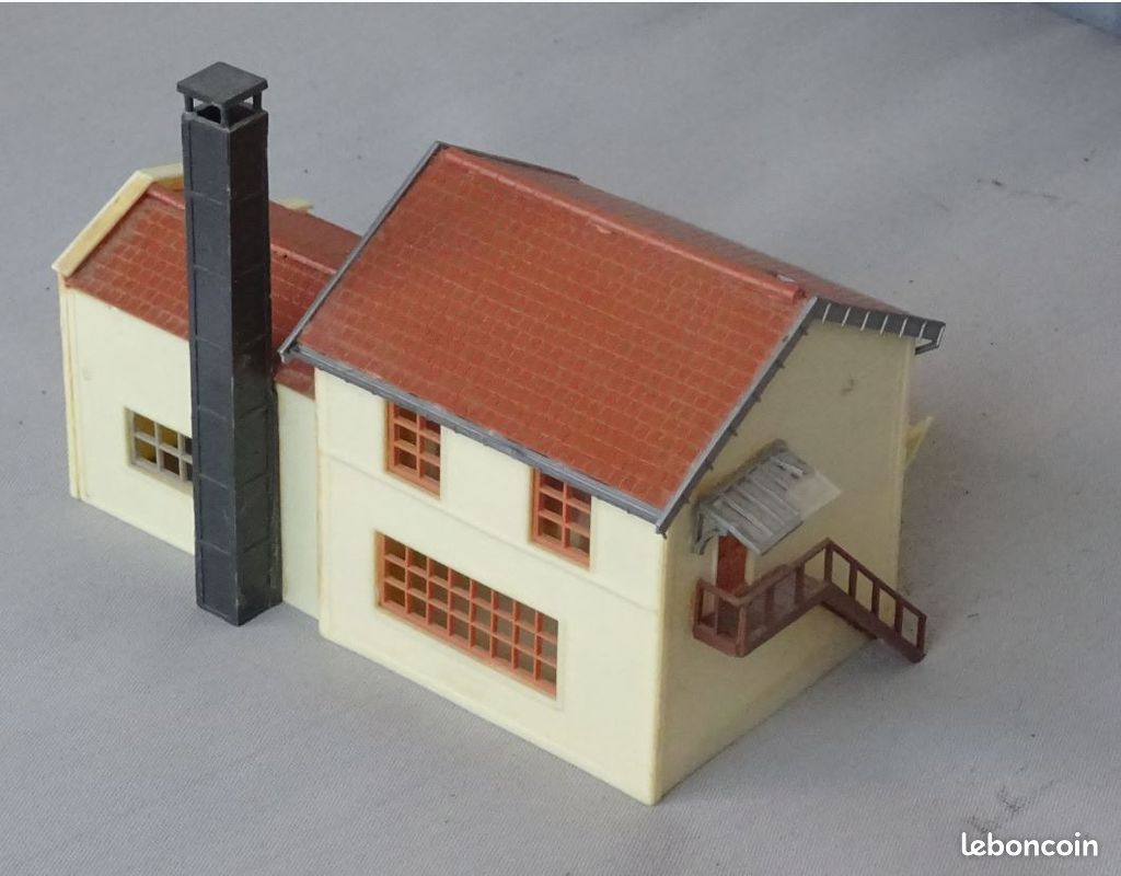 JOUEF maquette à monter gare de NEUVY 1979 NEUF (n°1