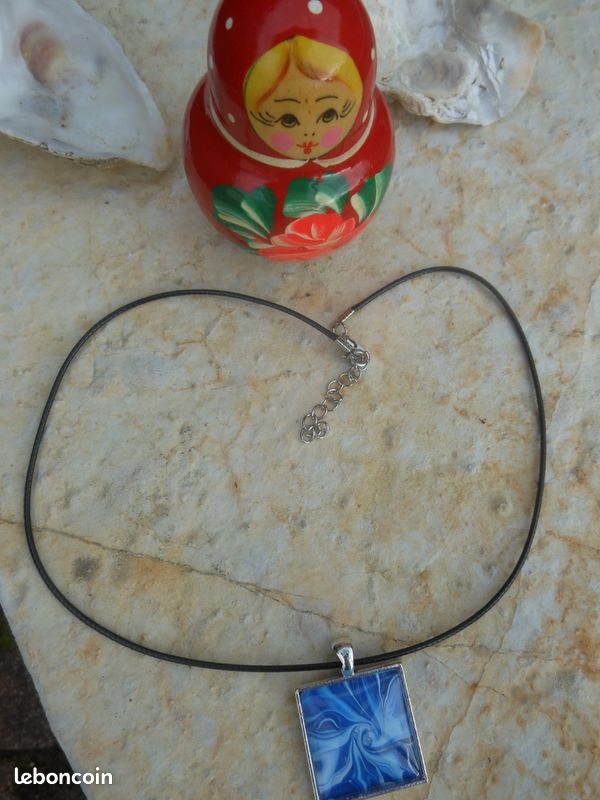 Pendentif N° 26 - Fait Main -Argent - Coloris Bleu/Blanc (image 3)