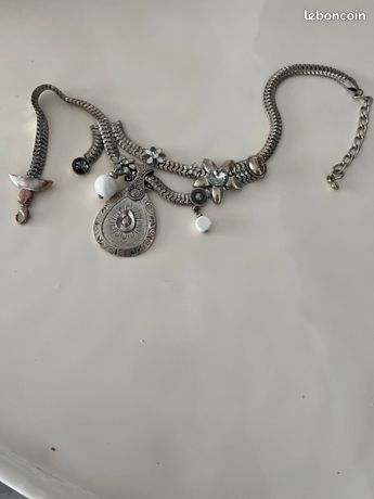 VENDU - Ancien collier vintage aux roses en breloques - Le Grenier de