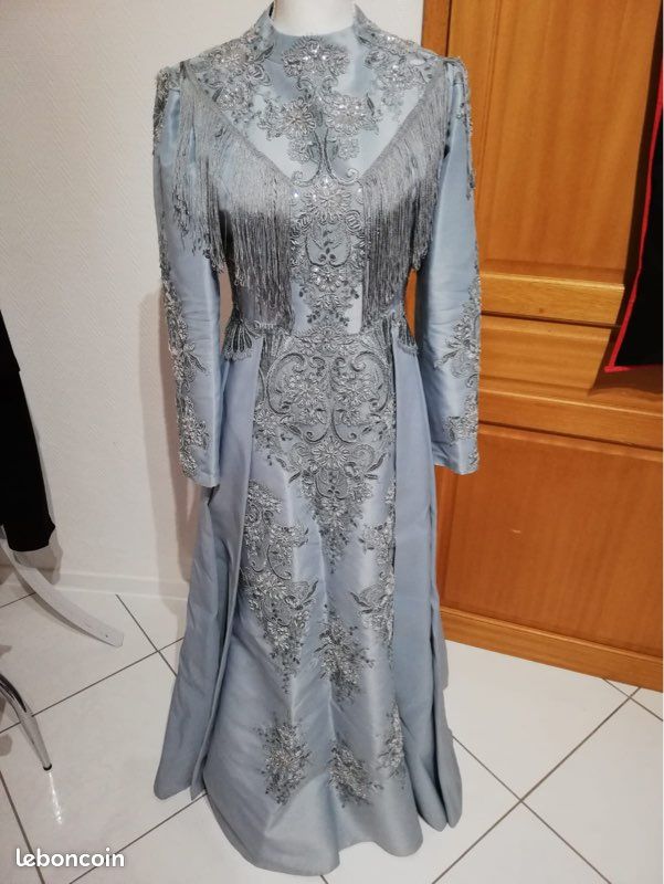 Robe model unique (image 1)