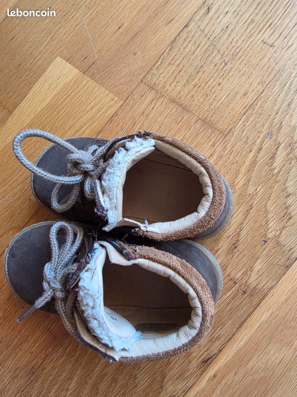 Lot de chaussures taille 22 (image 4)