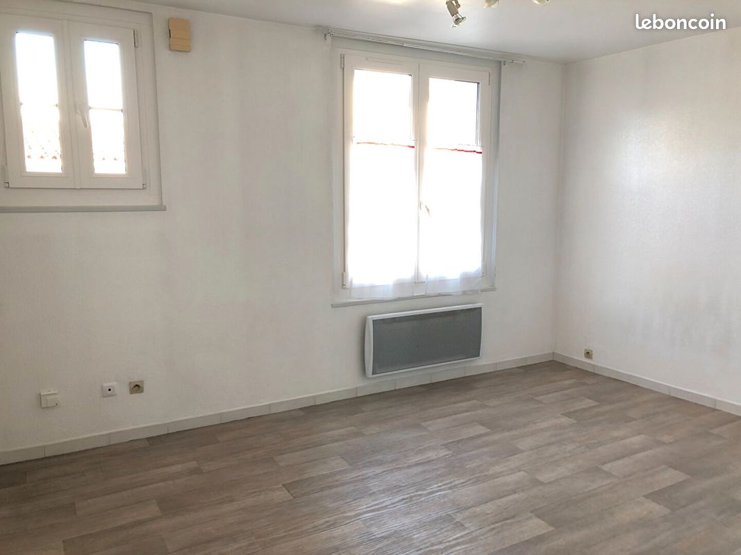 Studio 1 pièce 18 m² - Poitiers 86000 (image principale 0)
