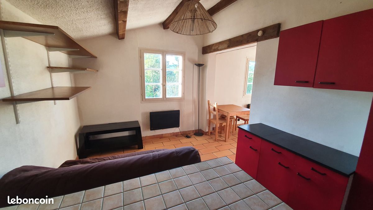 Appartement 1 pièce 40 m² · à Pierrevert · 40 m² · 545 €/mois