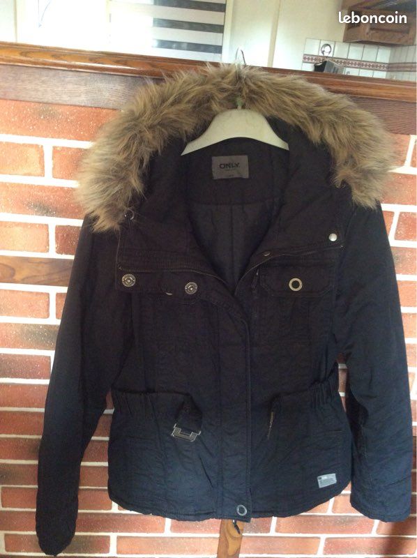 Blouson avec capuche (image 1)