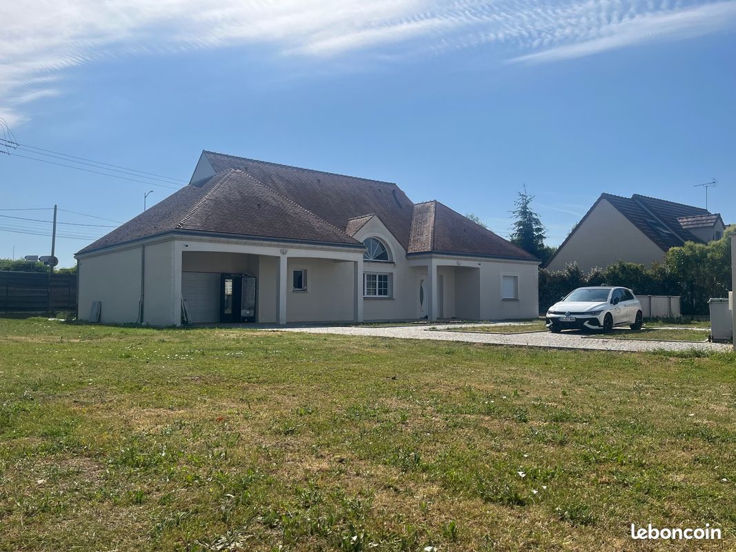 Maison 7 pièces 211 m² · à Cercottes · 211 m² · 423 000 €