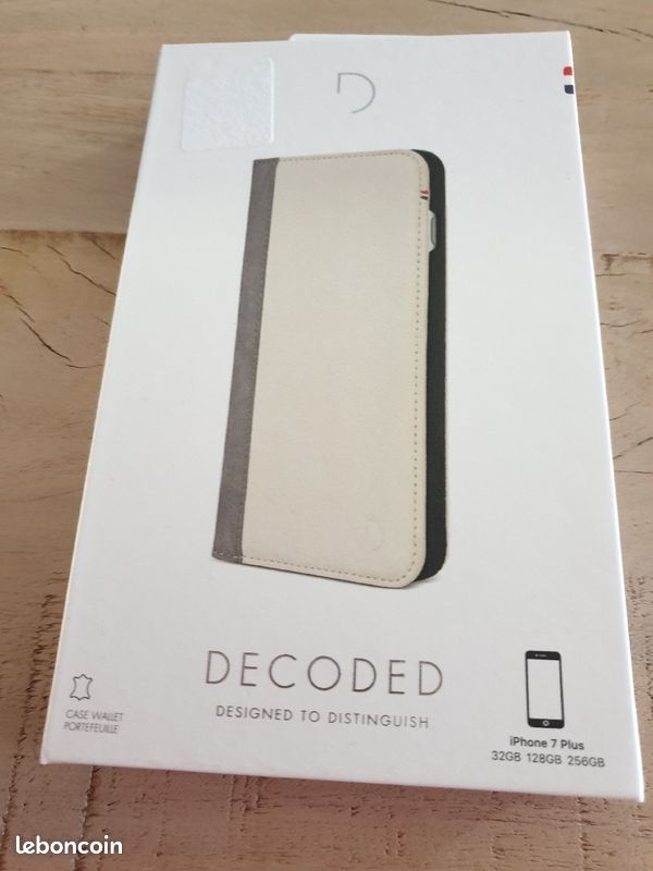 Vends Coque téléphone à rabat iphone 7plus (image 1)