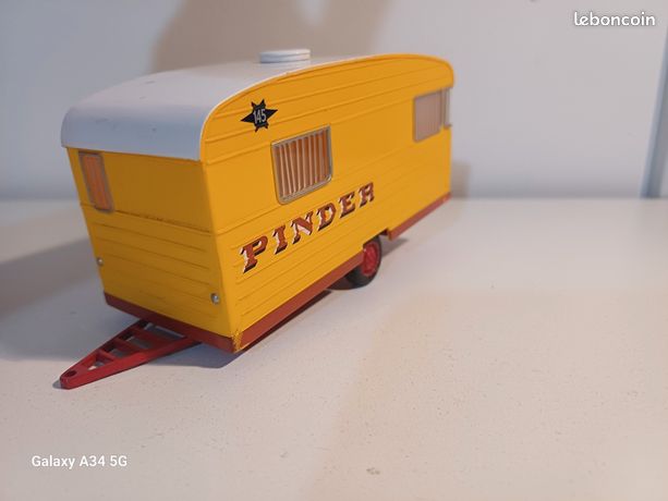 Schuco 1/43 – Caravane Cirque Pinder Jaune (Modèle Rare, Boîte Abîmée)