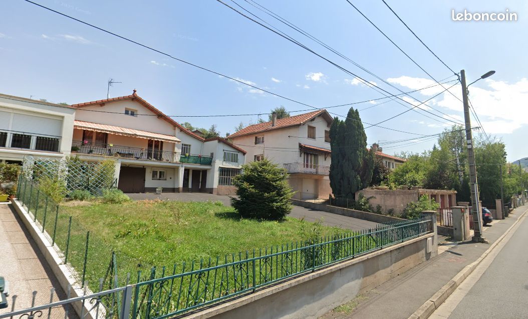 Maison 5 pièces 121 m² · à Saint-Étienne · 121 m² · 855 €/mois