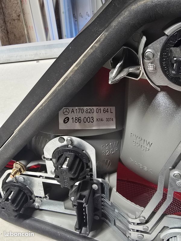 Phares arrière Mercedes SLK R170 (image 3)