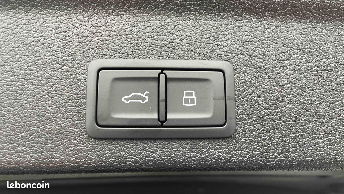 AUDI Q3 Sportback 35 TFSI 150 ch S tronic 7 S line (image 15)