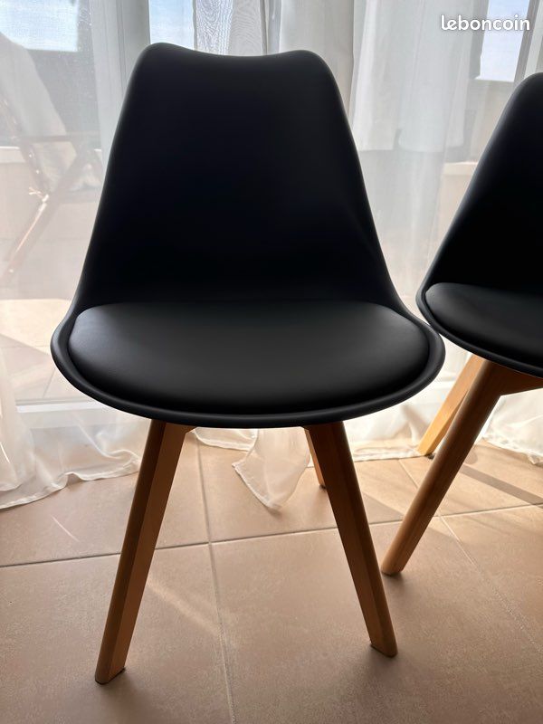 Lot de 2 chaises scandinaves gris bleu – Très bon état (image 2)
