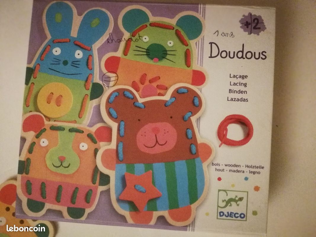 Jeu d'éveil au lassage, bois djeco (image 2)
