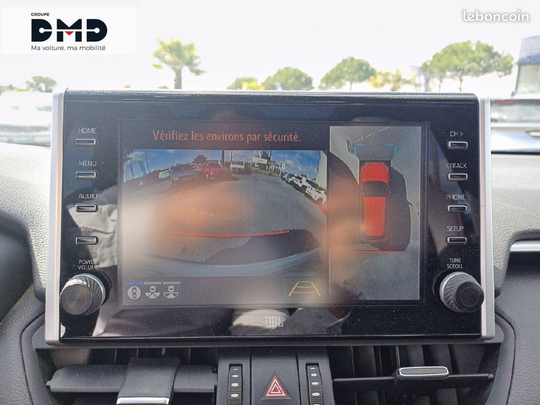 TOYOTA RAV4 Hybride Rechargeable AWD Design (image 17)