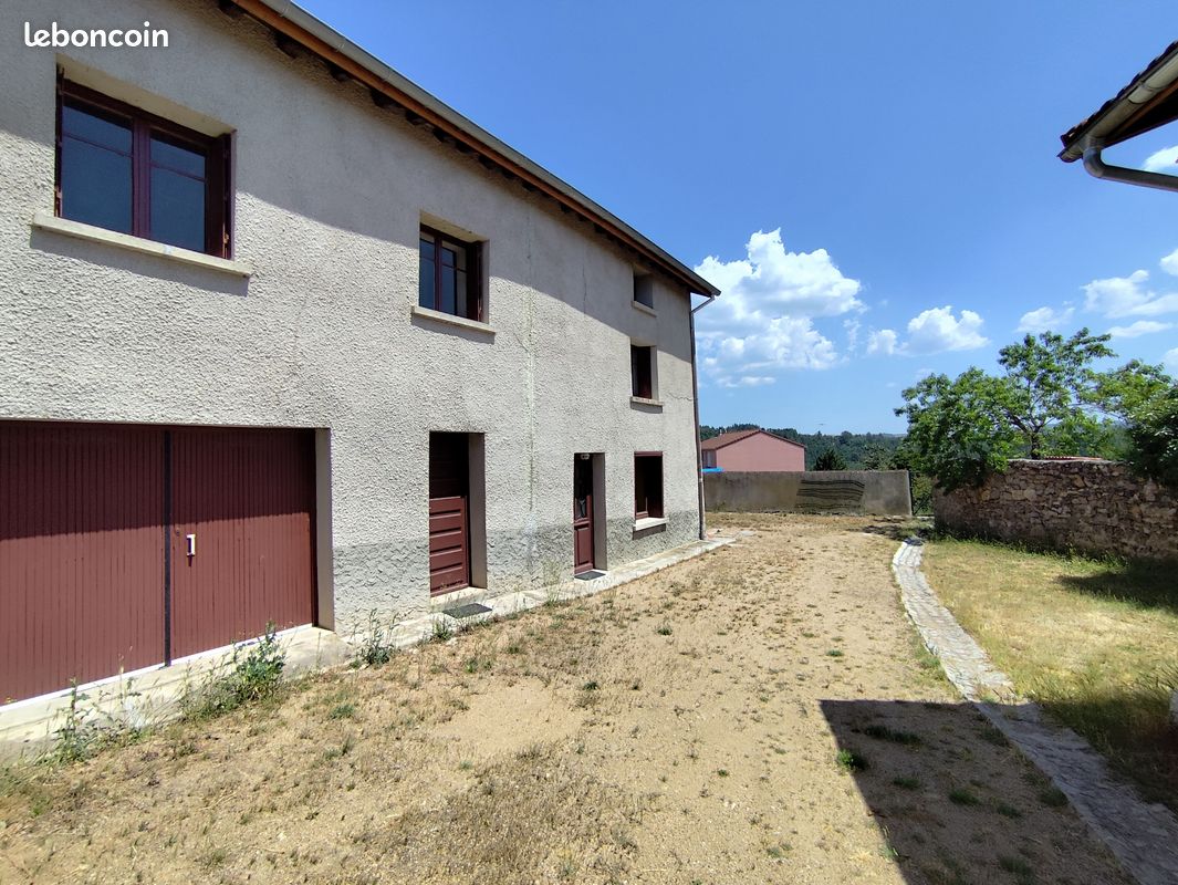 Maison 4 pièces 77 m² · à Rozier-Côtes-d'Aurec · 77 m² · 89 900 €