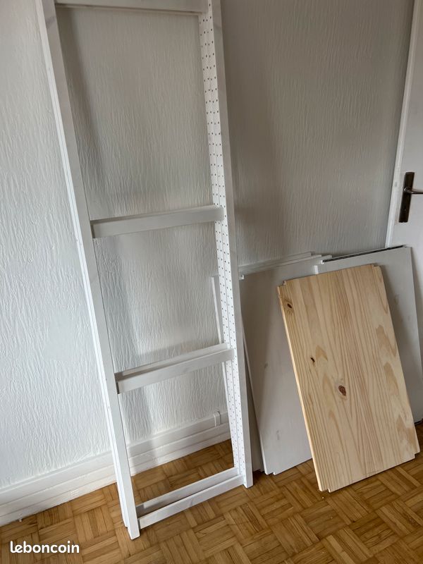 Étagère IKEA (image 1)