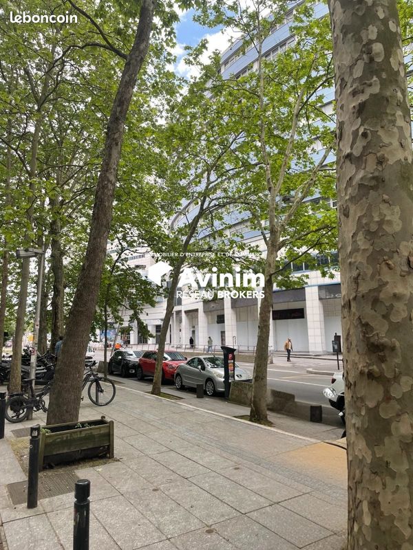 Bureaux 388 m² Montreuil (image 3)