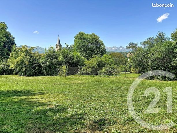 Terrain 1 210 m² Oust