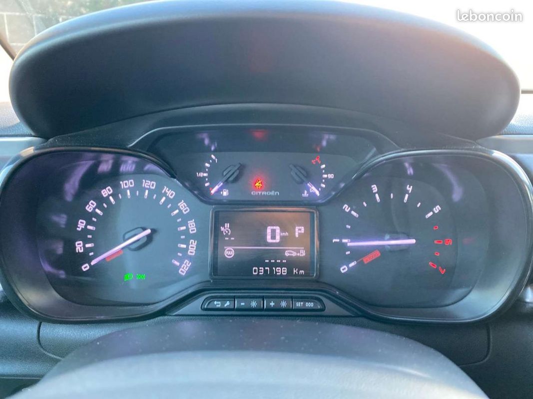 CITROEN C3 Shine - 1.2 PT - 110 - EAT6 - Radars Arrière + MirrorLink (image 9)