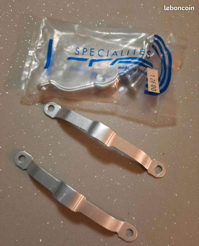 2 Porte-bidon Aluminium Vintage Années 1970 Pour Vélo De Route, Fabrication Française, Neufs (ancien Stock)