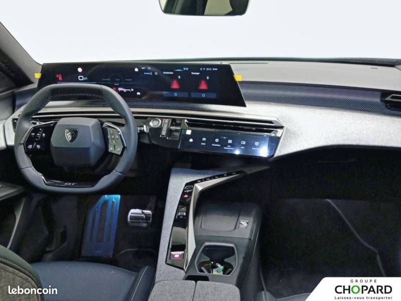 Peugeot 5008 Hybrid 145 e-DCS6 GT (image 16)