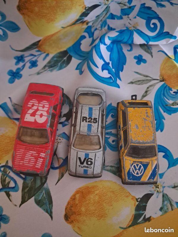 Lot voitures anciennes (image 2)