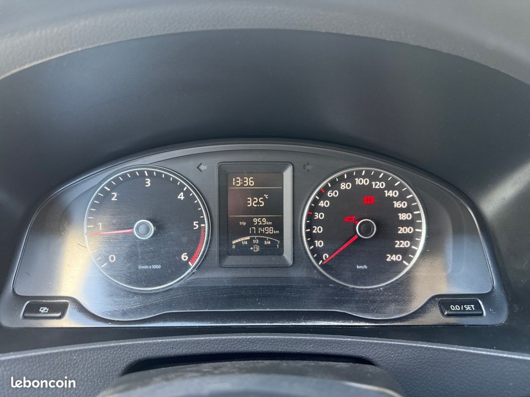 VOLKSWAGEN TRANSPORTER T5 102Ch 6 Places Climatisation Radio Garantie 12 mois (image 14)