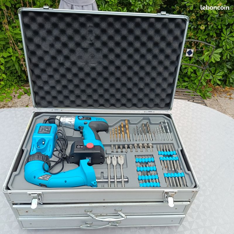 Énorme valise d'outils (image 5)