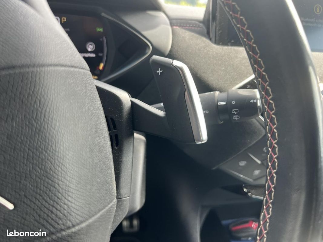 DS DS 3 CROSSBACK Performance Line EAT8 1.2 PureTech 130 - Distribution neuve (image 29)